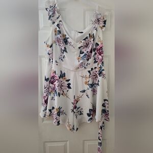 Floral White and Pink Women's Romper City Chic Sz 22/XL